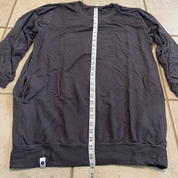 Sweetlegs Clothing Inc. Gray Long-Sleeve Crewneck Sweatshirt XL - Picture 11 of 11